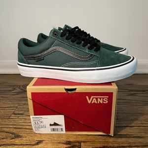 NWT Vans Old Skool Pro Skate Shoe, size 9.5